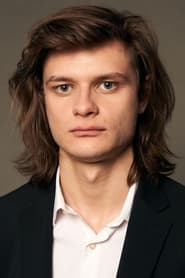 Charlie Tahan